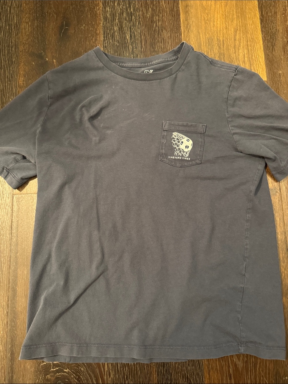 Vineyard vines soccer t